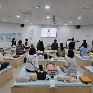 어린이이용시설 종사자 교육입니다.